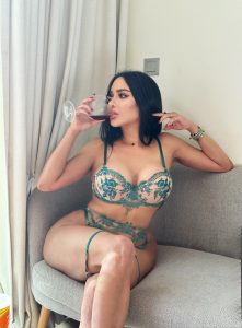 Сабрина 3